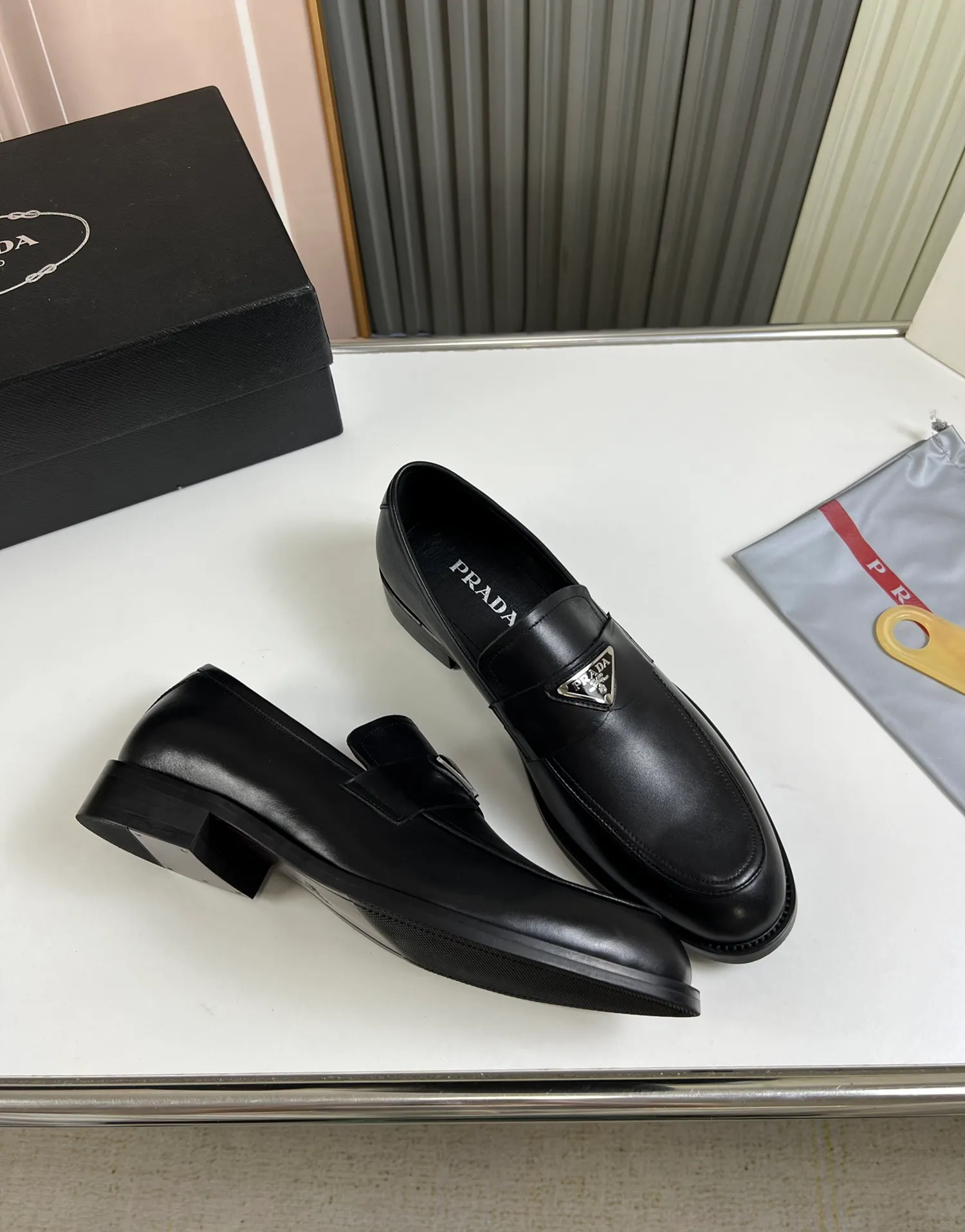 Men's shoes 💰520💰 Prada.PRADA men's business casual leather shoes, 1:1 shipment ⬆️Luxurious and noble 👞All imported original brand leather materials, just to create a more comfortable wearing experience, upper: original cowhide ➕Imported full cow lining, original outsole ✔️36-45 (45 non-returnable)